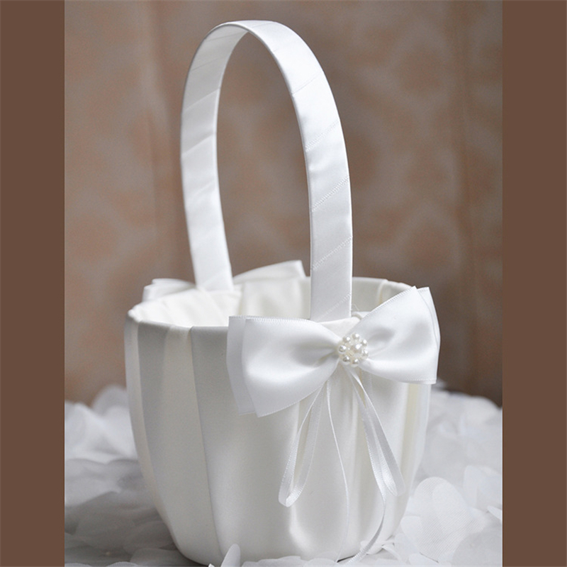 White Flower Girls Basket Pear - Wedding Hampers reseña y precio