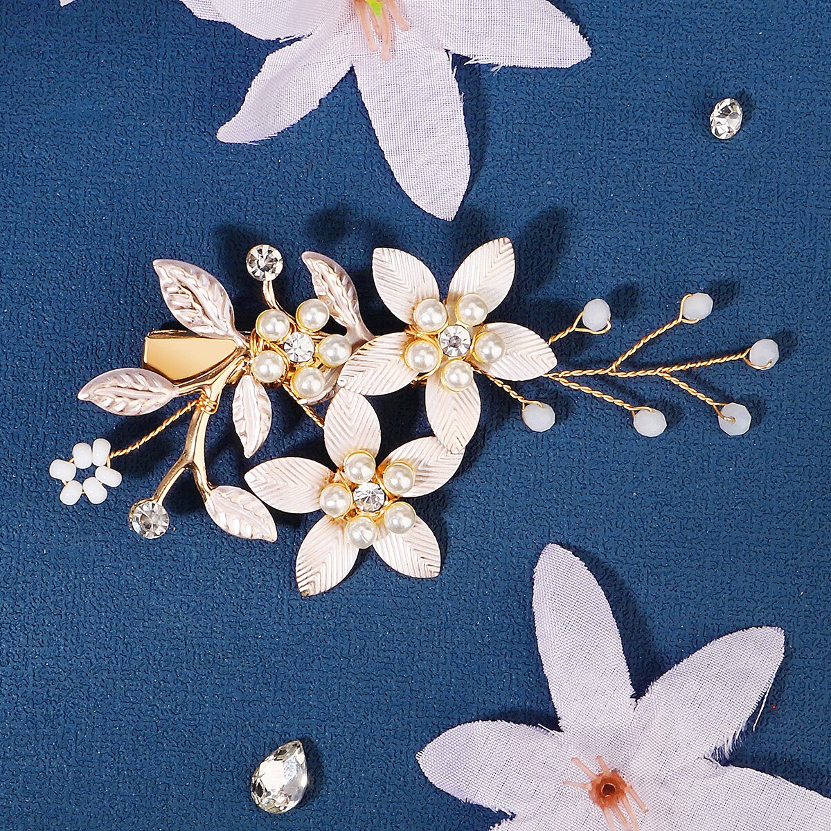 Handmade Pearl Flower Hair Cli - Wedding Supply Store reseña y precio